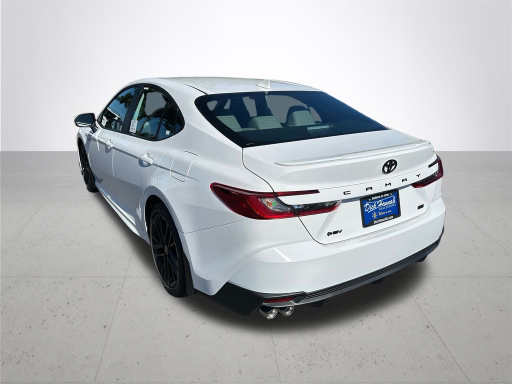 2026 Toyota Camry SE photo 9