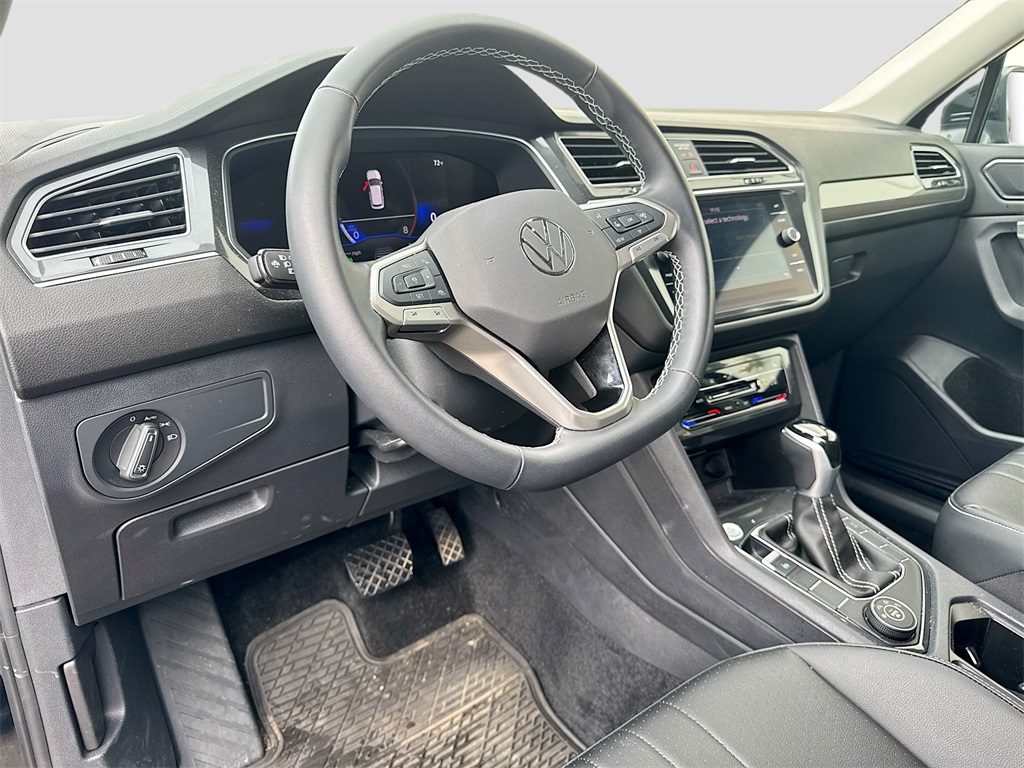 2024 Volkswagen Tiguan SE Wolfsburg Edition photo 8