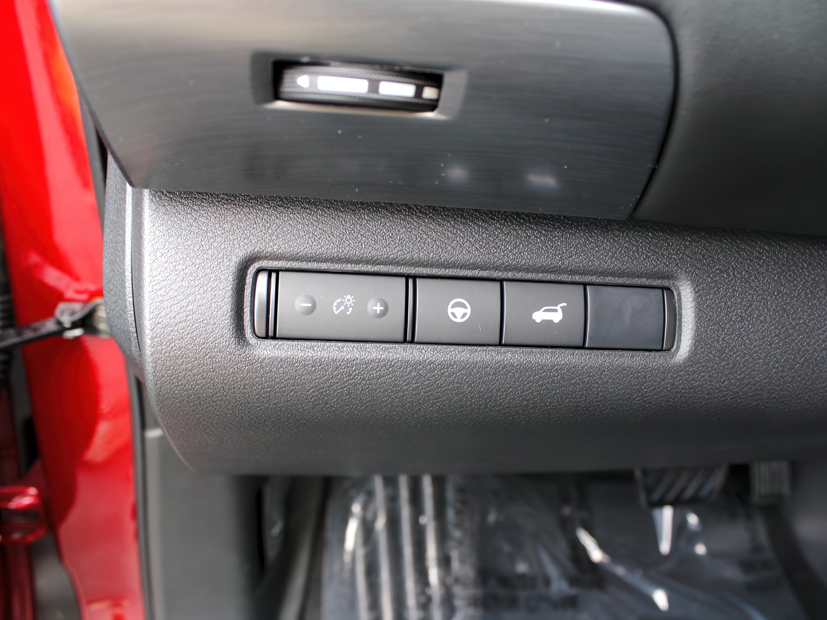 2025 Nissan Pathfinder SL photo 14