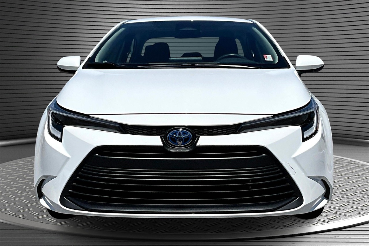 2024 Toyota Corolla XLE LE Premium SE photo 2