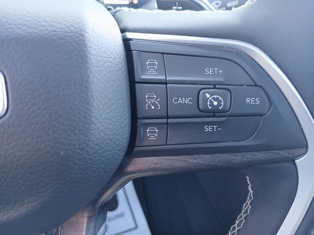 2023 Jeep Cherokee 4xe photo 19