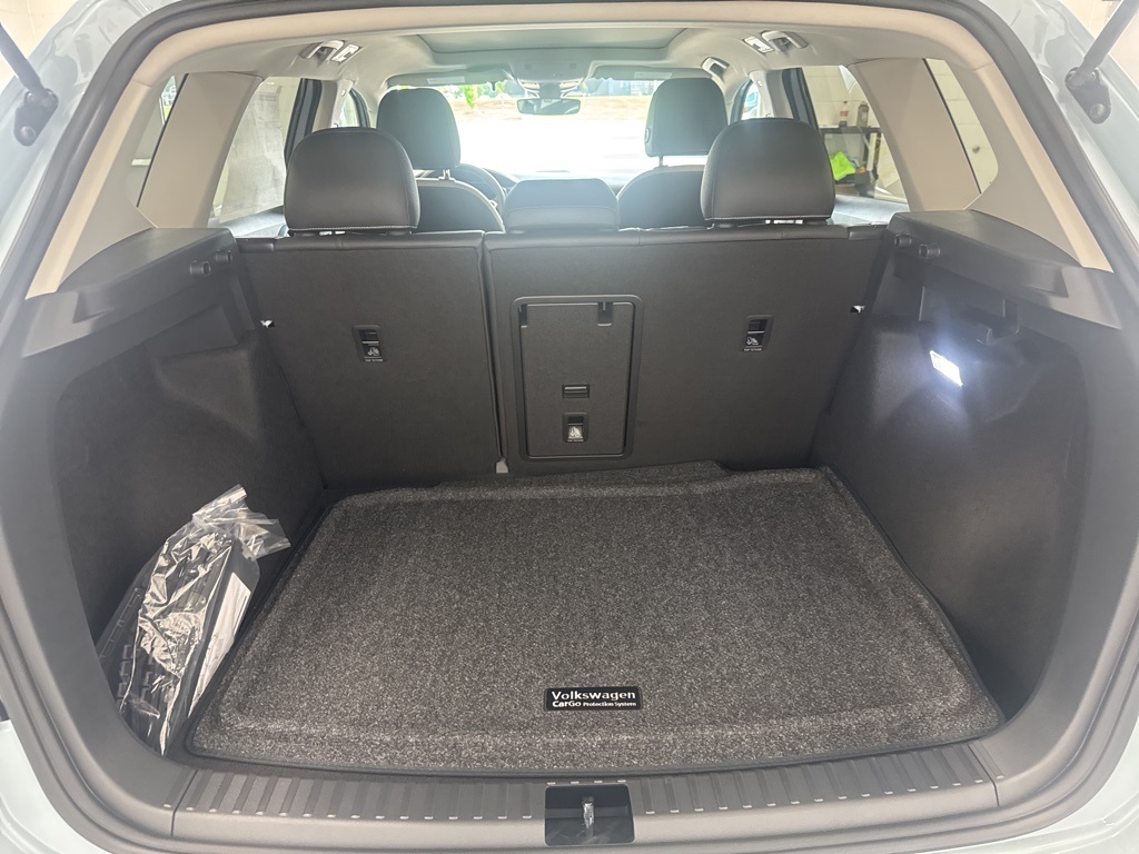 2025 Volkswagen Taos SE photo 24