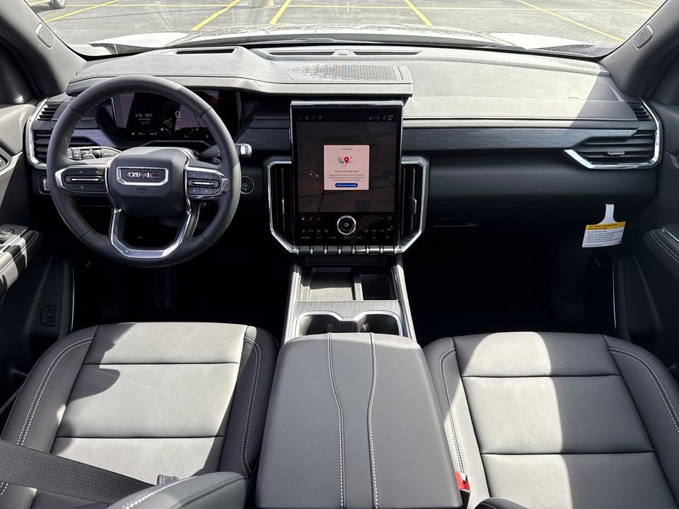 2025 GMC ACADIA - Image 30