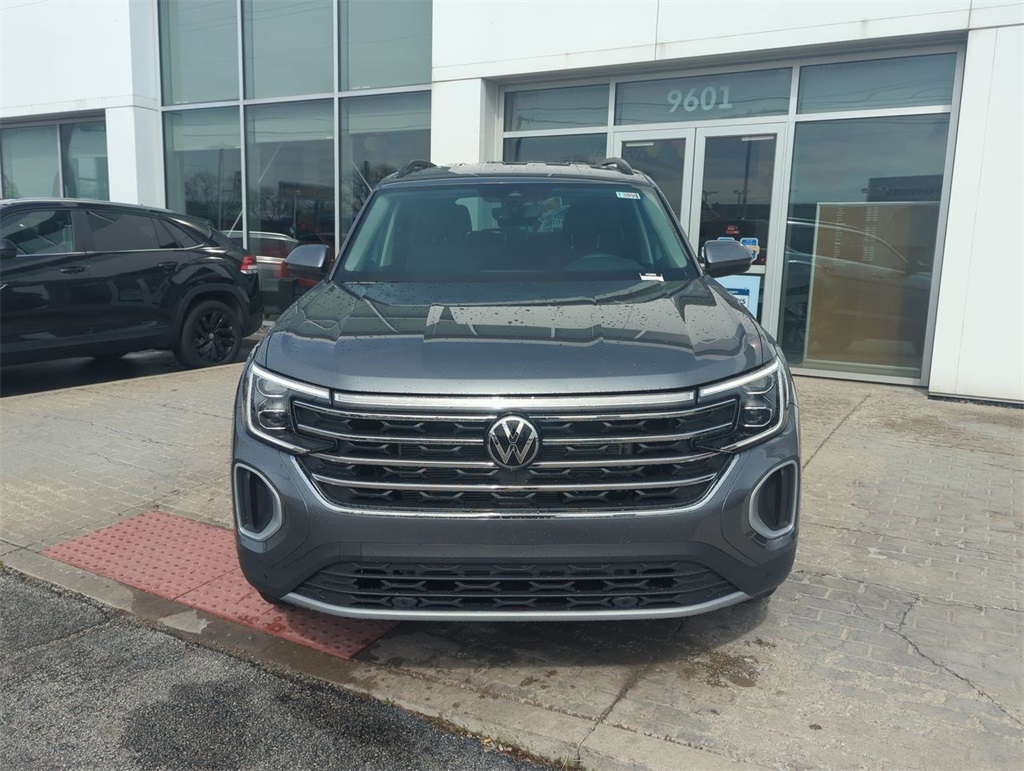 2025 Volkswagen Atlas SE Technology photo 3