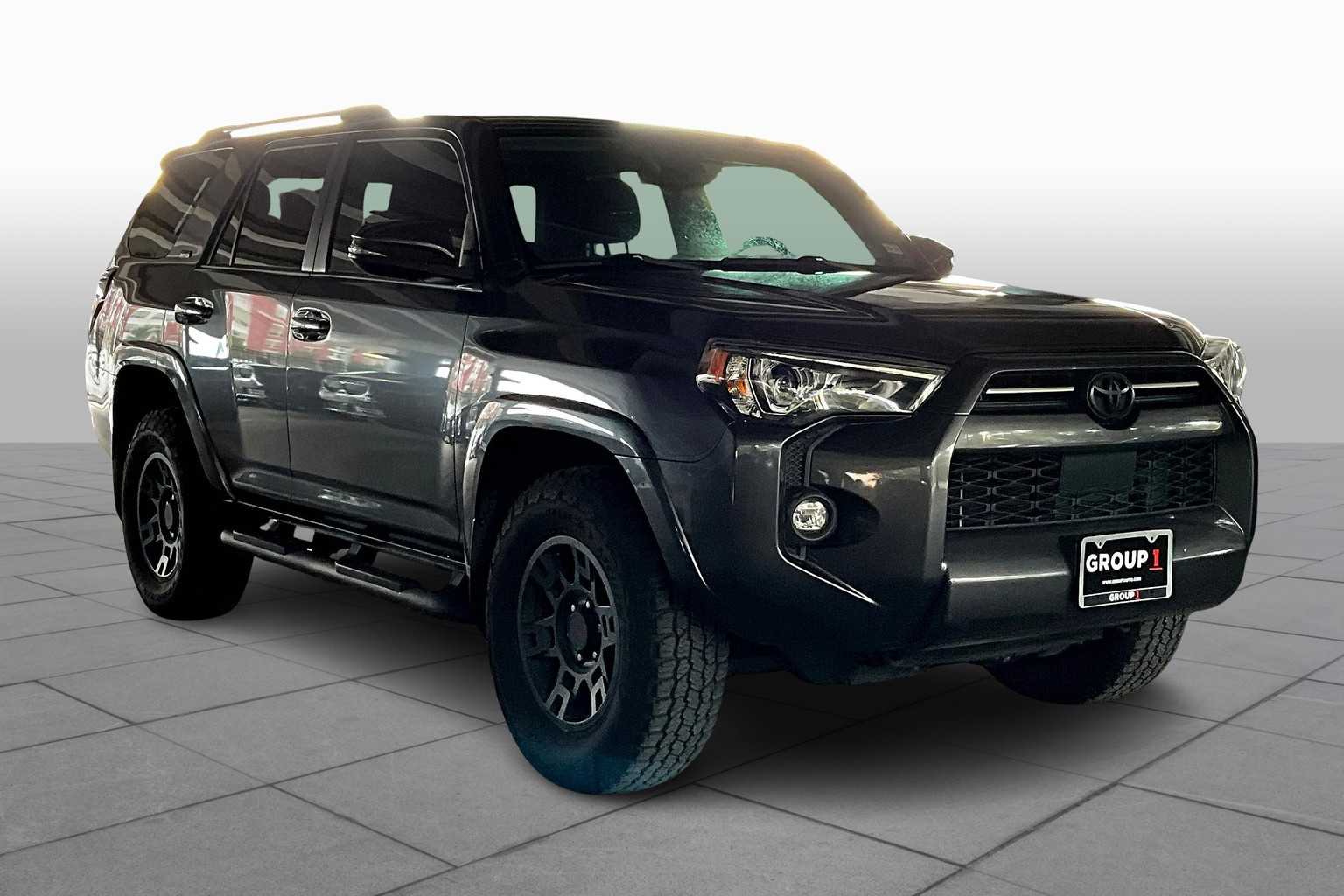 2022 Toyota 4Runner SR5 Premium photo 2