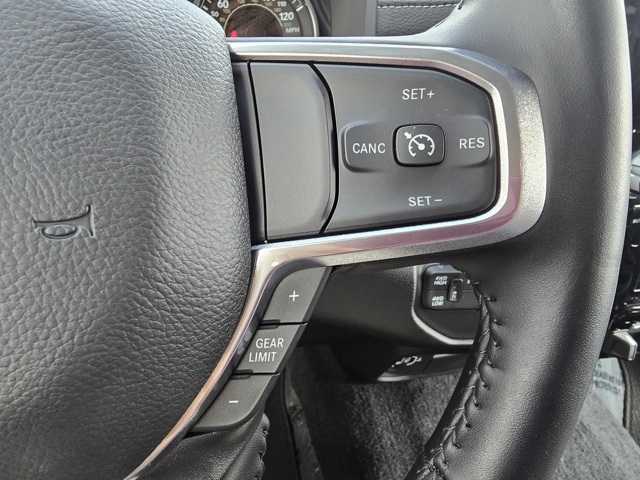 2024 Ram 2500 Laramie photo 21