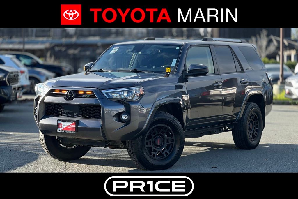 2021 Toyota 4Runner SR5's photo