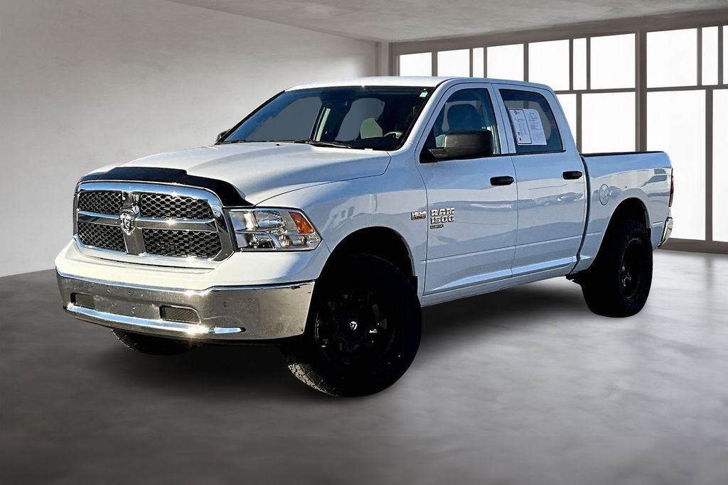 2022 Ram 1500 Classic SLT photo 2