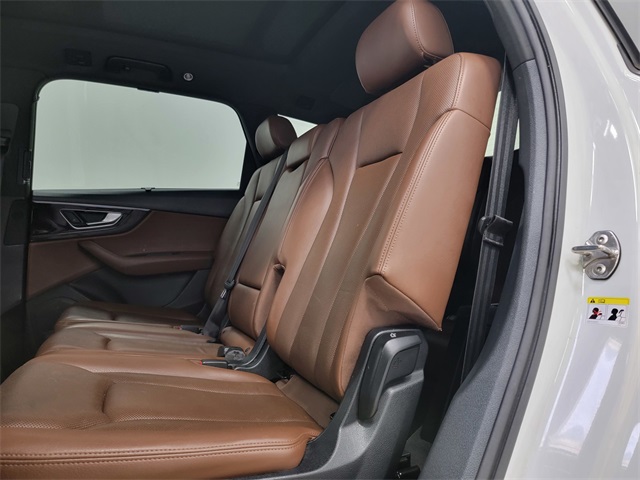 2017 Audi Q7 3.0T Premium Plus photo 15