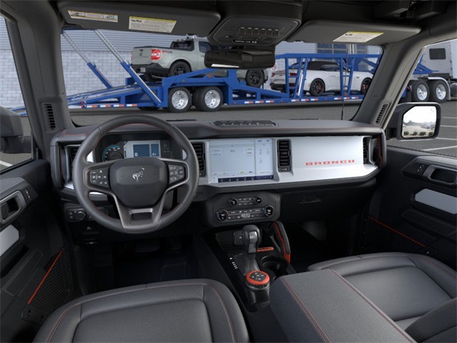 2025 Ford Bronco First Edition photo 9