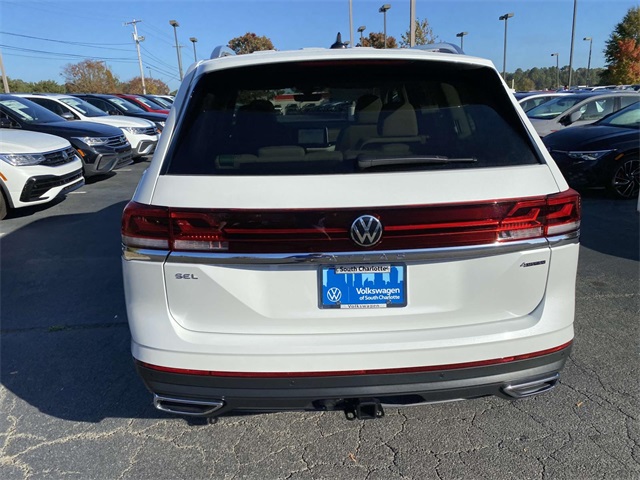 2025 Volkswagen Atlas SEL photo 5