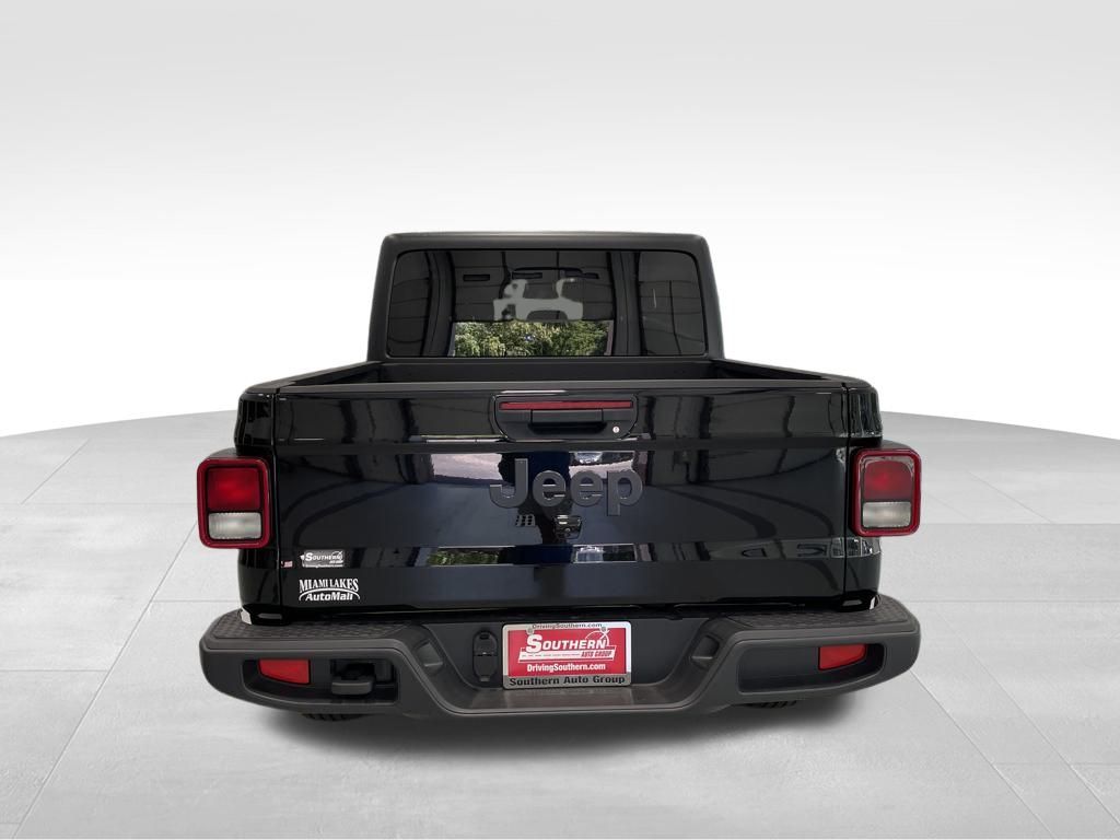 2024 Jeep Gladiator Sport photo 6