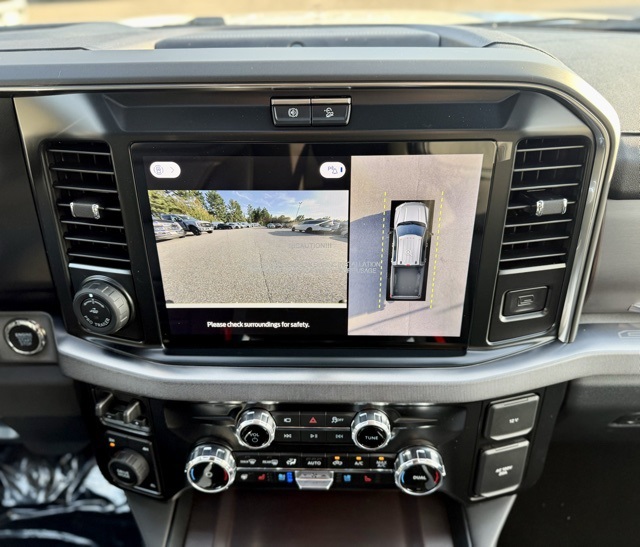 2026 Ford F-250 Platinum photo 24