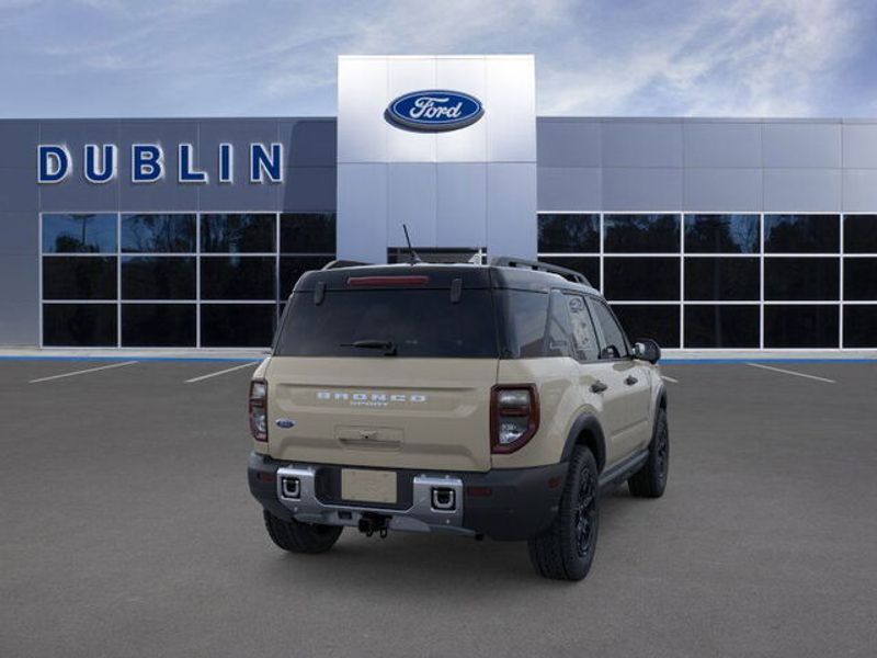 2025 Ford Bronco Sport Outer Banks photo 3