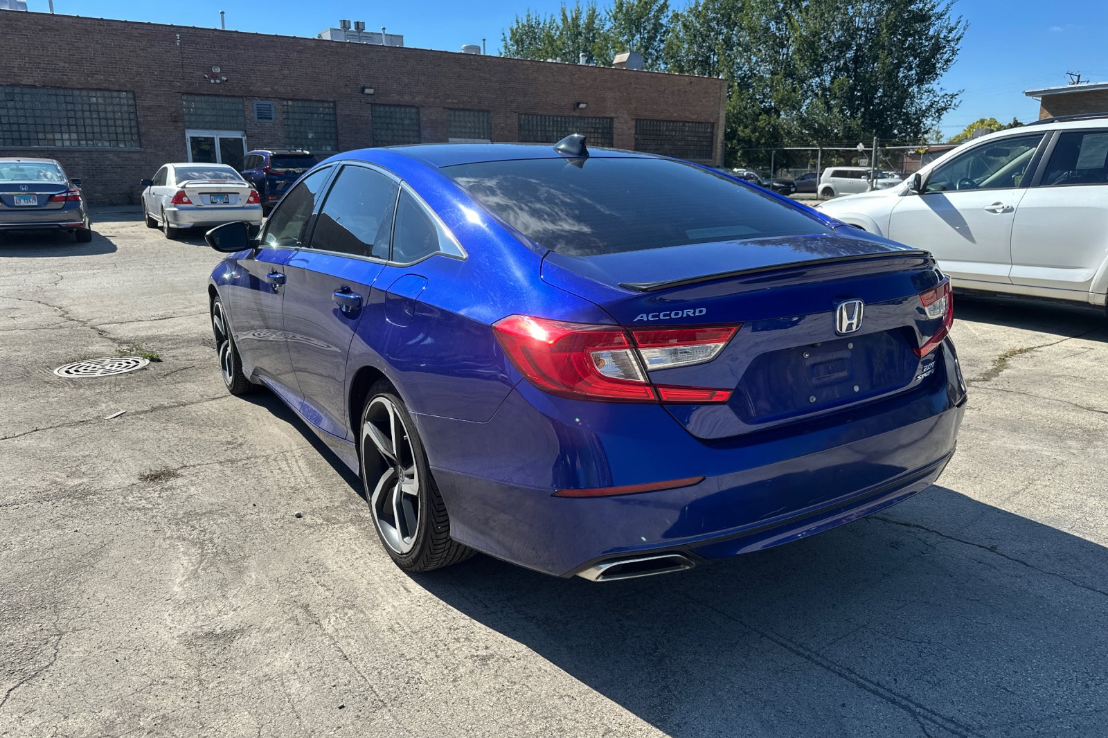 2021 Honda Accord Sport 2.0T photo 2