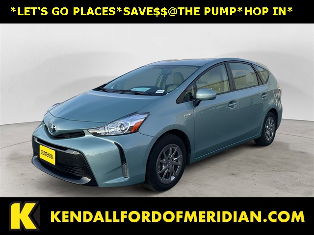 2017 Toyota Prius v Five's photo