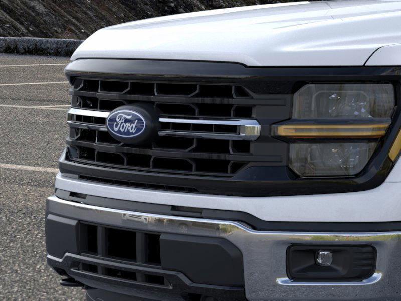 2025 Ford F-150 XLT photo 16