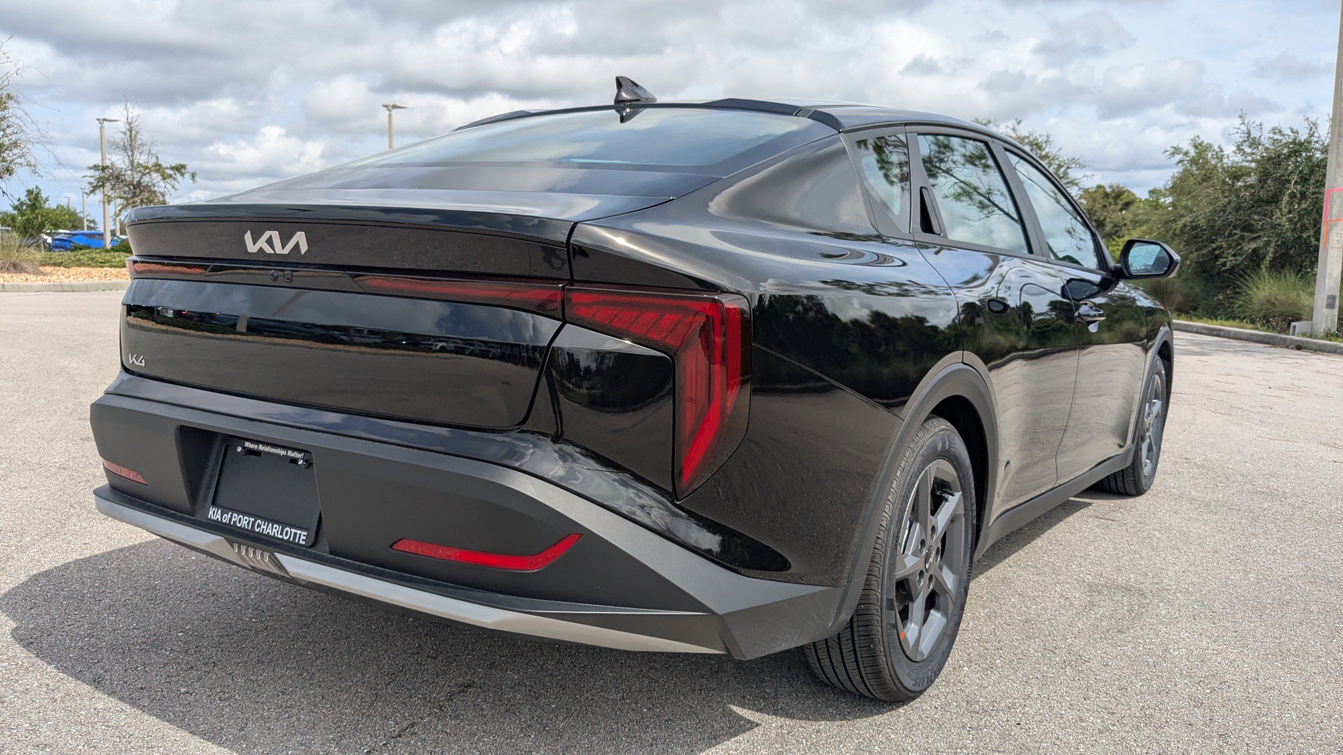 2025 Kia K4 LXS photo 4