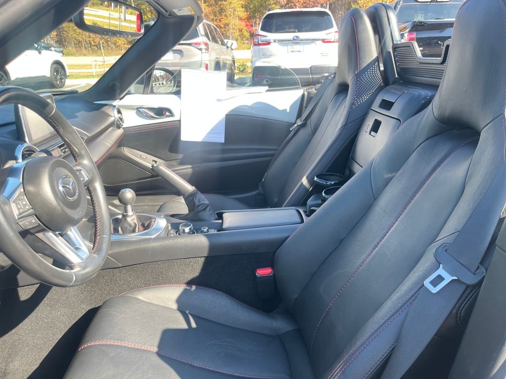 2016 Mazda MX-5 Miata Miata Grand Touring photo 4