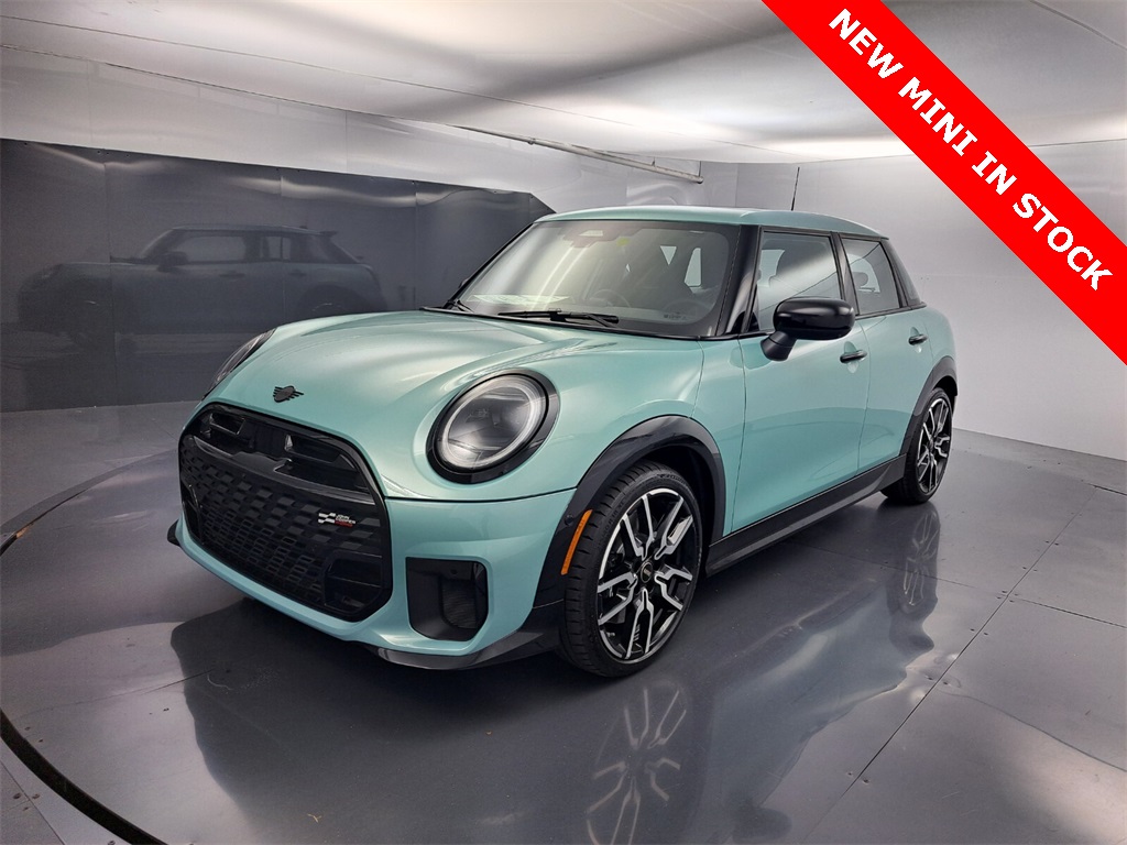 2026 Mini Cooper 4 Door Hardtop S Iconic photo 7