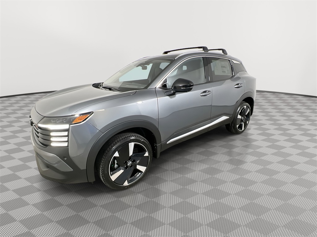 2026 Nissan Kicks SR photo 3
