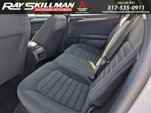 2020 Ford Fusion SE photo 14