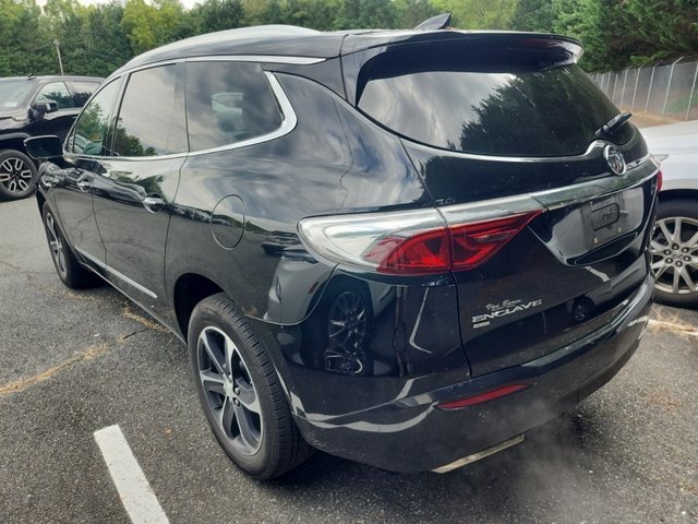 2022 Buick Enclave Essence photo 2