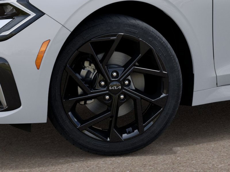 2026 Kia K5 GT-Line photo 9