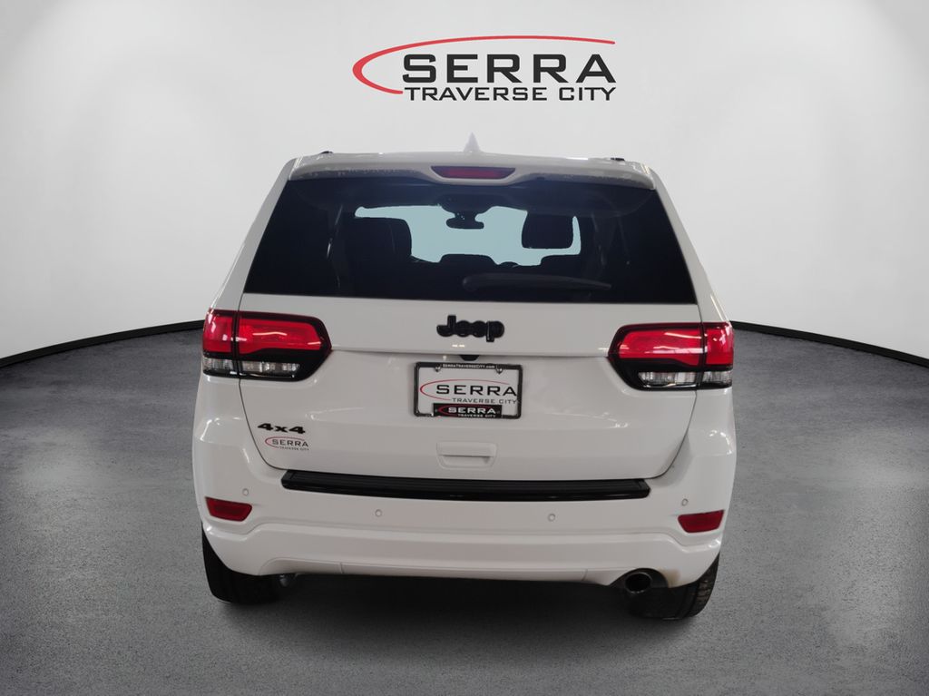 2018 Jeep Grand Cherokee Altitude photo 6