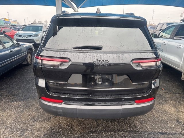 2024 Jeep Grand Cherokee Altitude photo 2