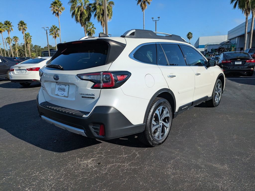 2022 Subaru Outback Touring photo 2