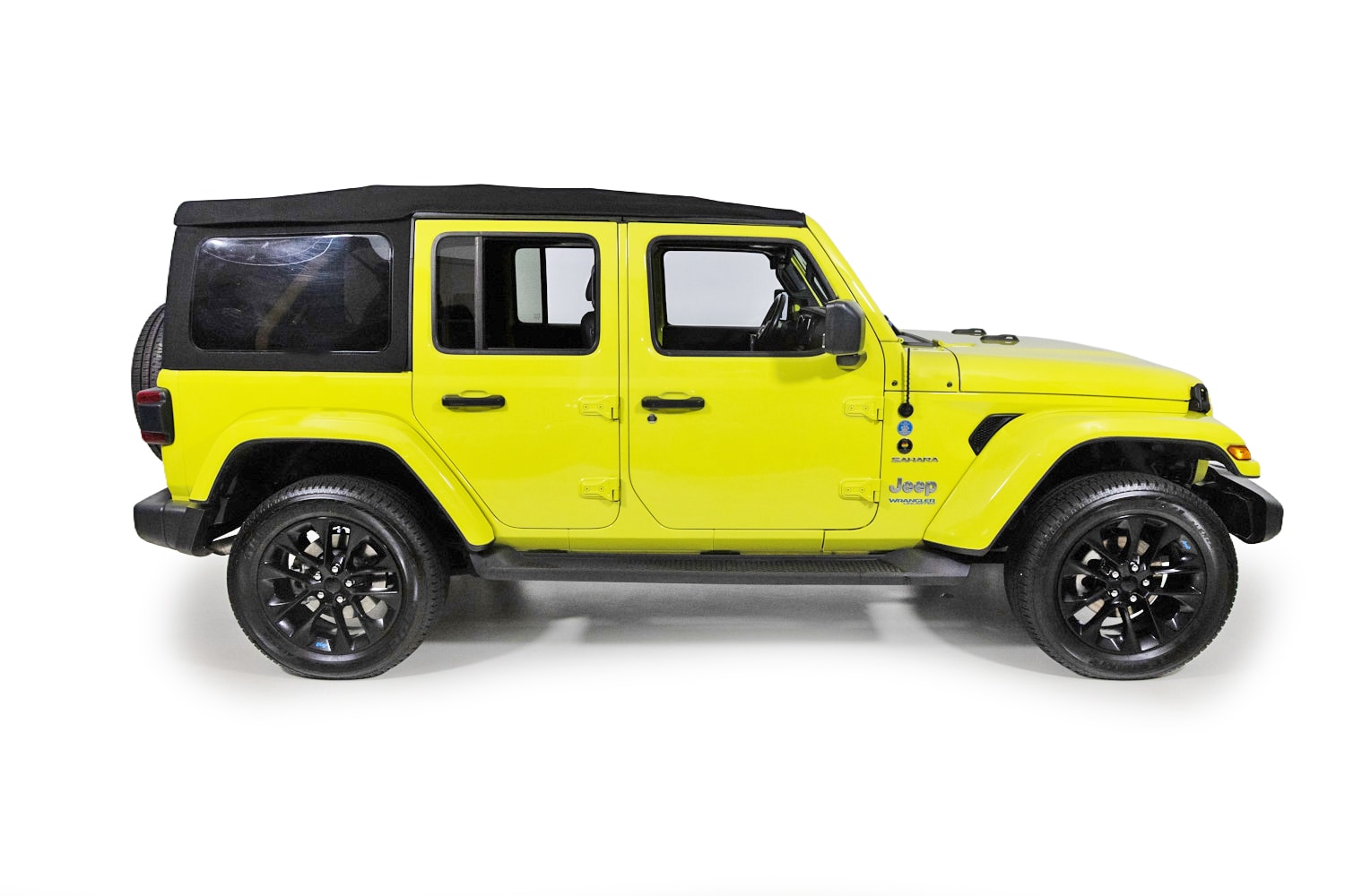 2022 Jeep Wrangler Unlimited Sahara 4xe photo 6