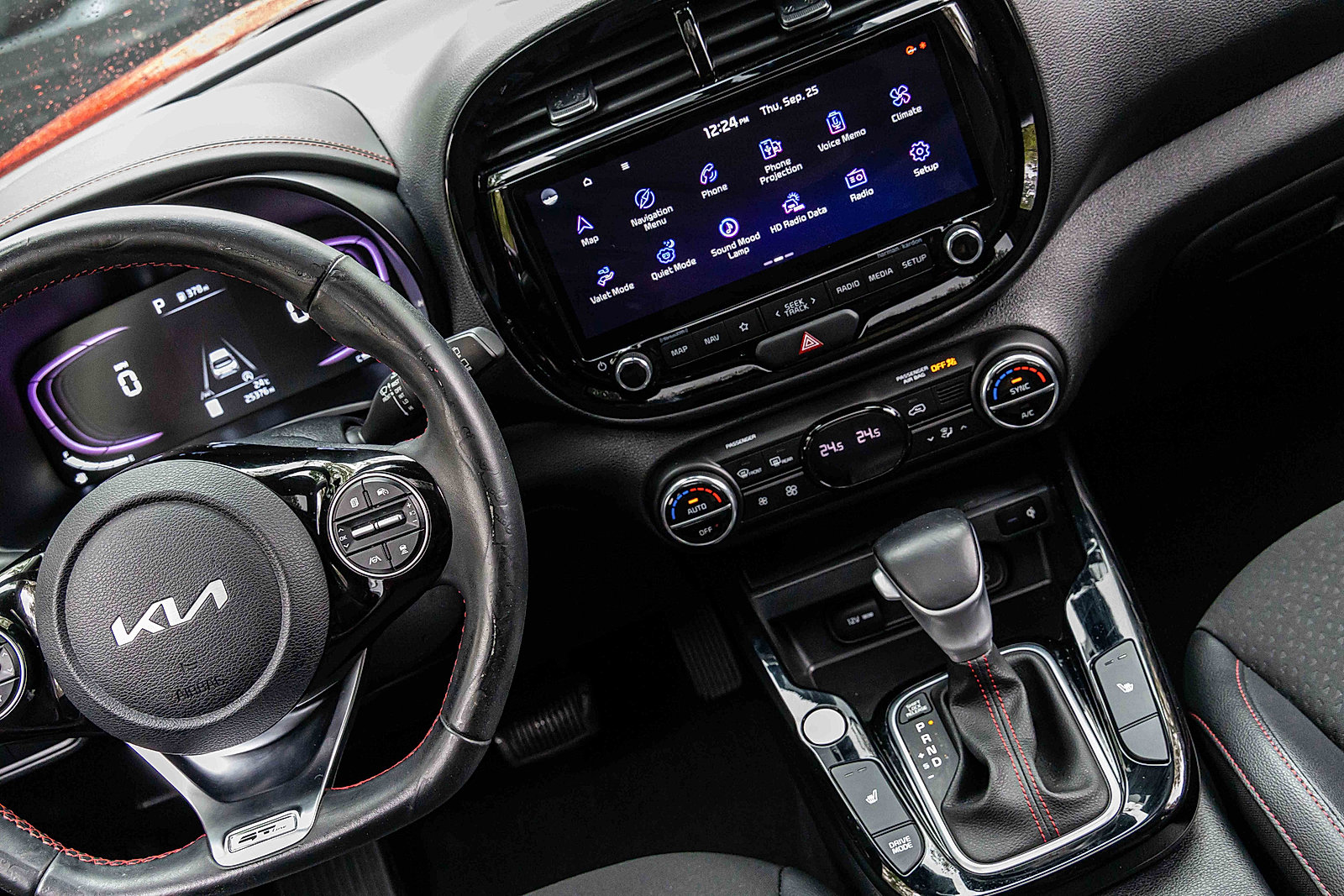 2023 Kia Soul GT-Line photo 19