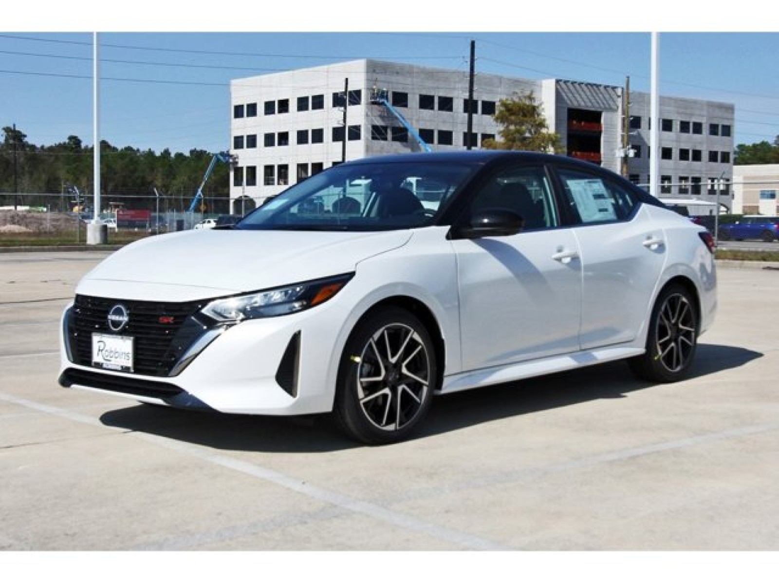 2025 Nissan Sentra SR White at Robbins Nissan