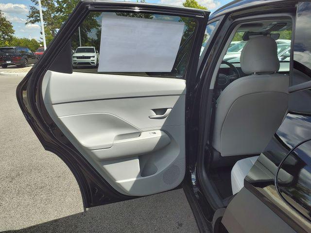 2026 Hyundai Kona SEL photo 25
