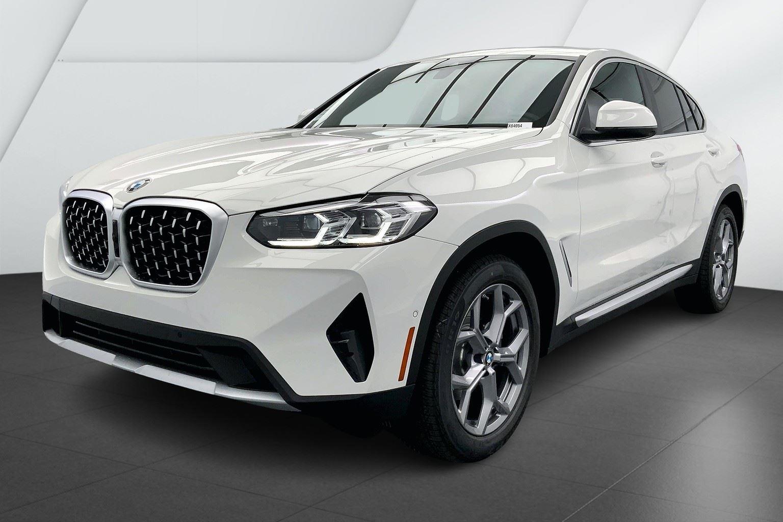 2025 BMW X4 30i's photo