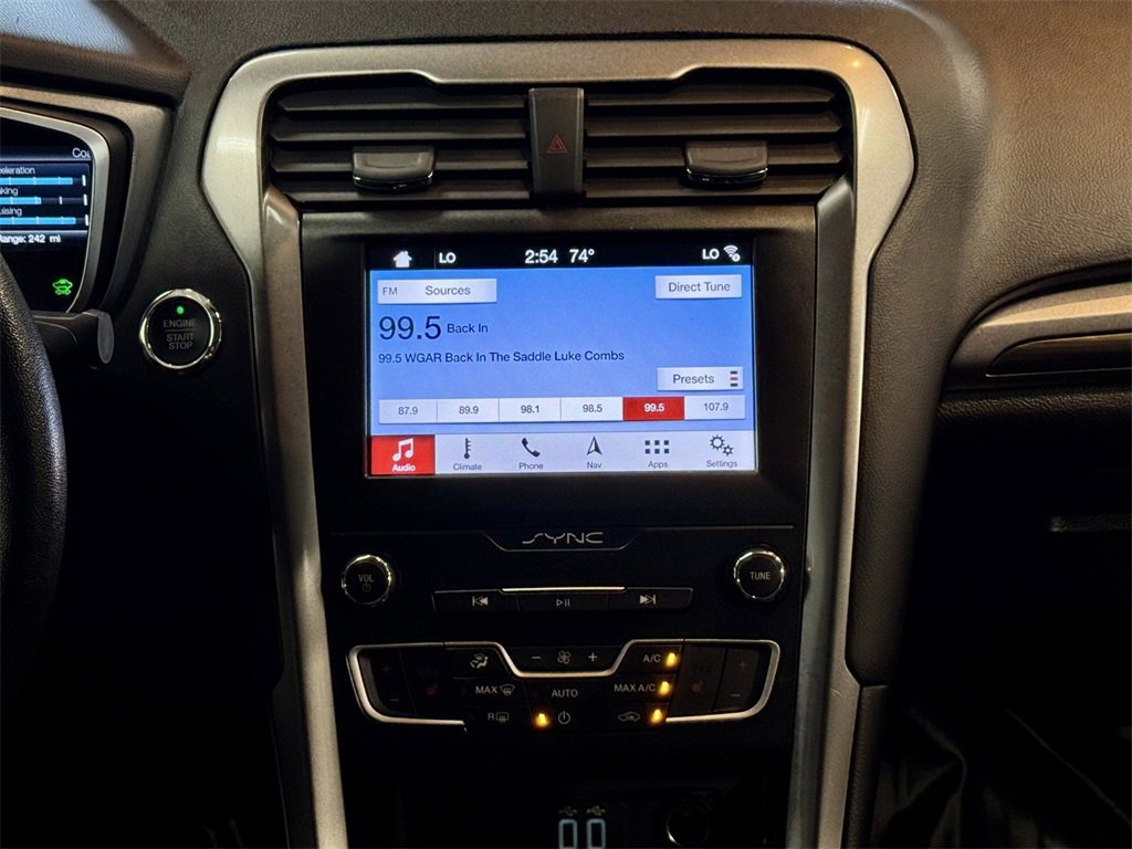2019 Ford Fusion Hybrid SEL photo 24