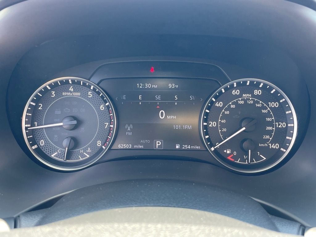2023 Nissan Armada SL photo 10