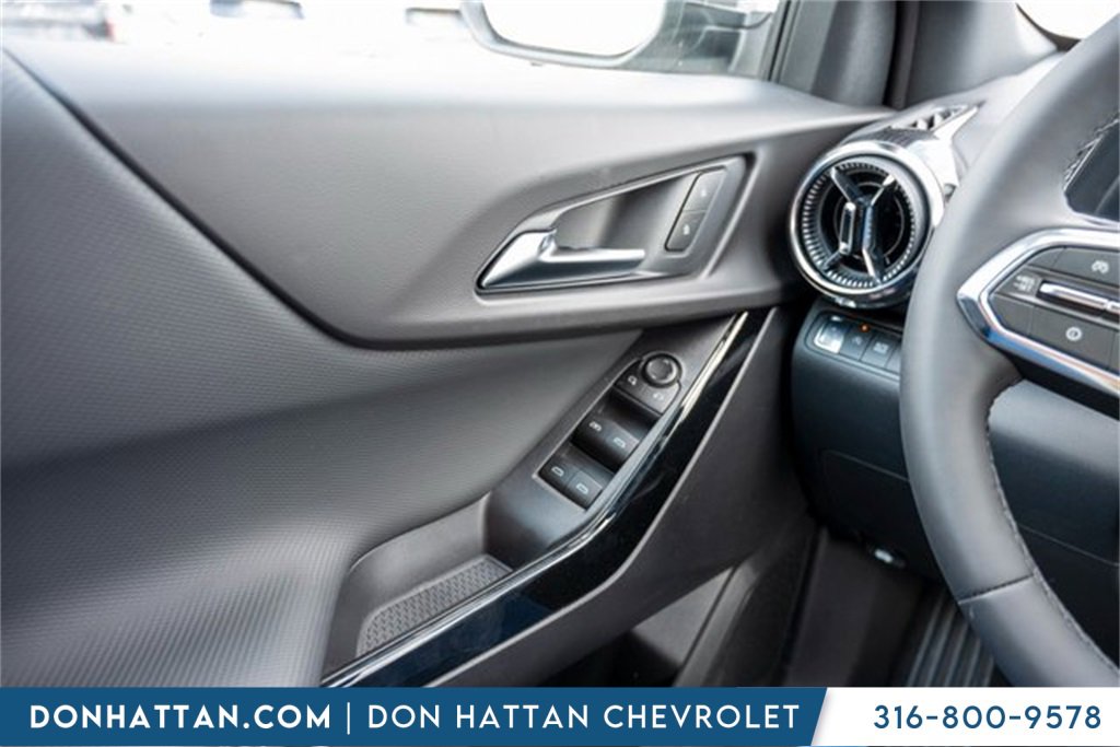 2026 Chevrolet Equinox LT photo 11