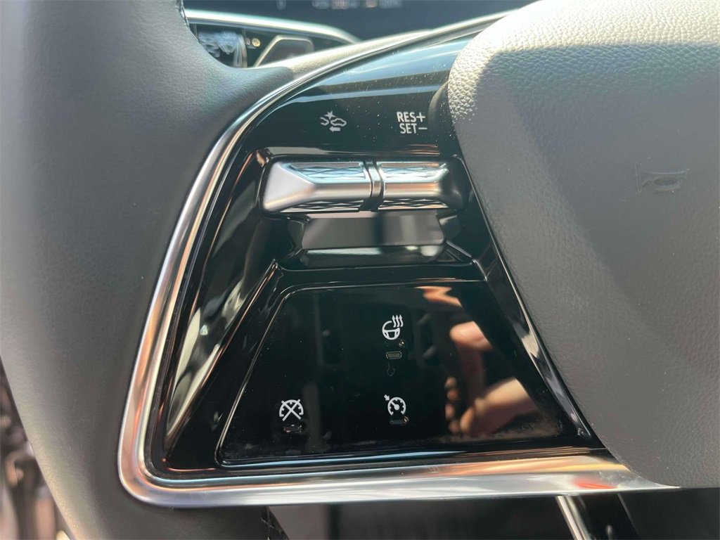 2024 Cadillac Lyriq Luxury photo 23