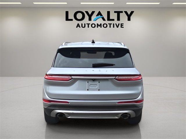 2021 Lincoln Corsair Standard photo 3