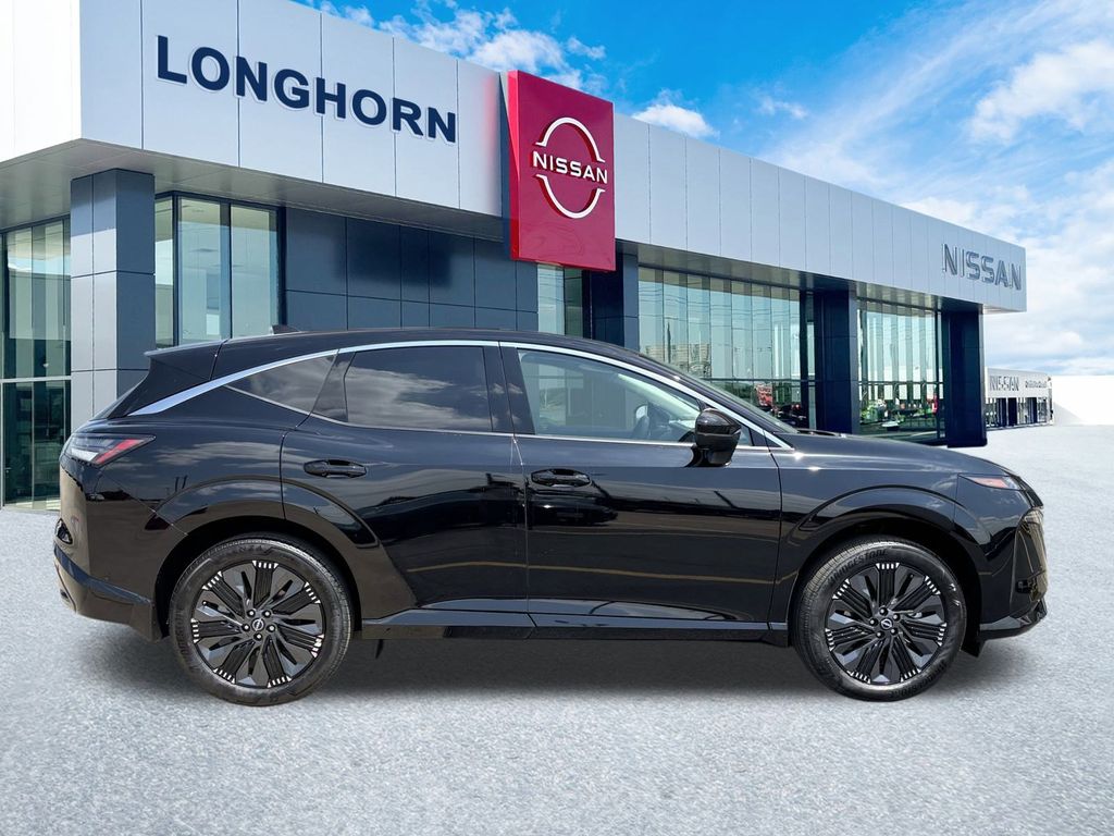 2025 Nissan Murano Platinum photo 2