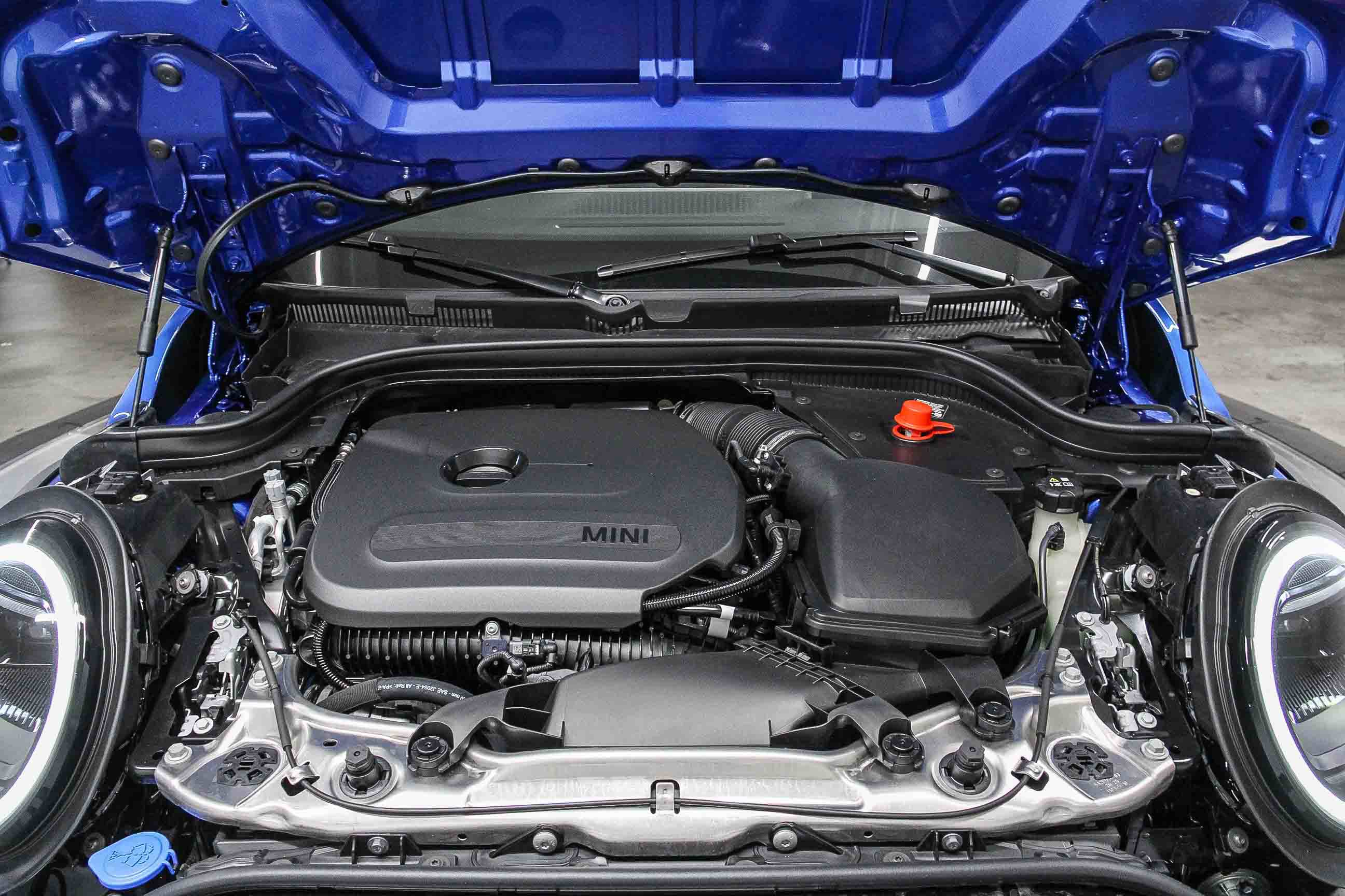 2026 Mini Cooper Hardtop S 4 Door Iconic photo 26