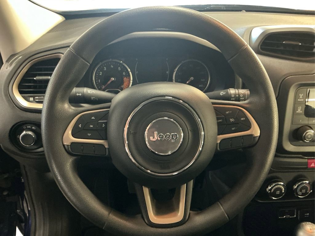 2017 Jeep Renegade Sport photo 12