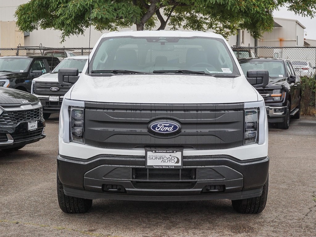 2024 Ford F-150 Lightning photo 2