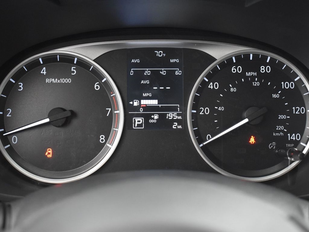 2025 Nissan Versa 1.6 S photo 23