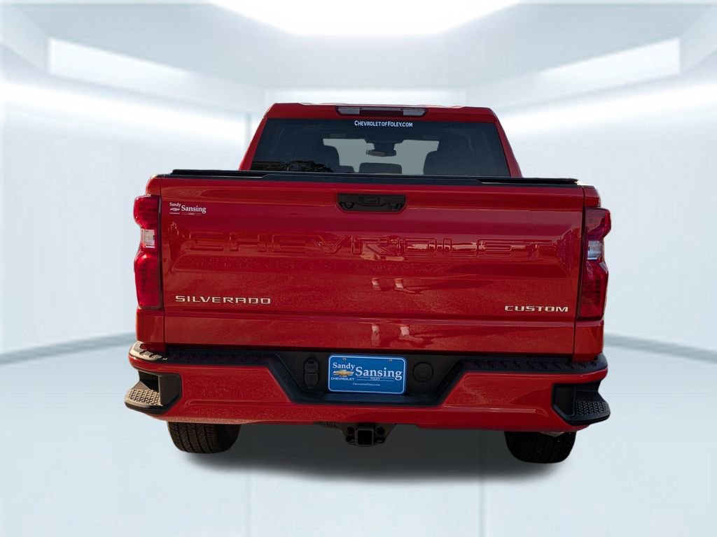 2025 Chevrolet Silverado 1500 Custom photo 4