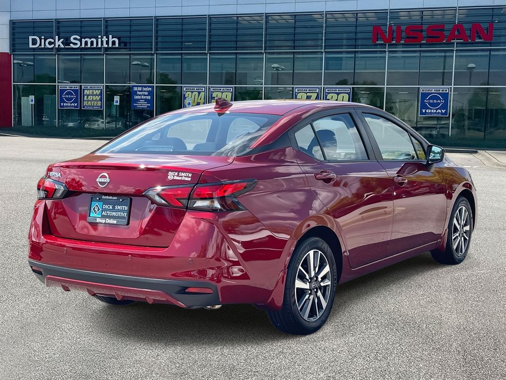 2025 Nissan Versa SV photo 6