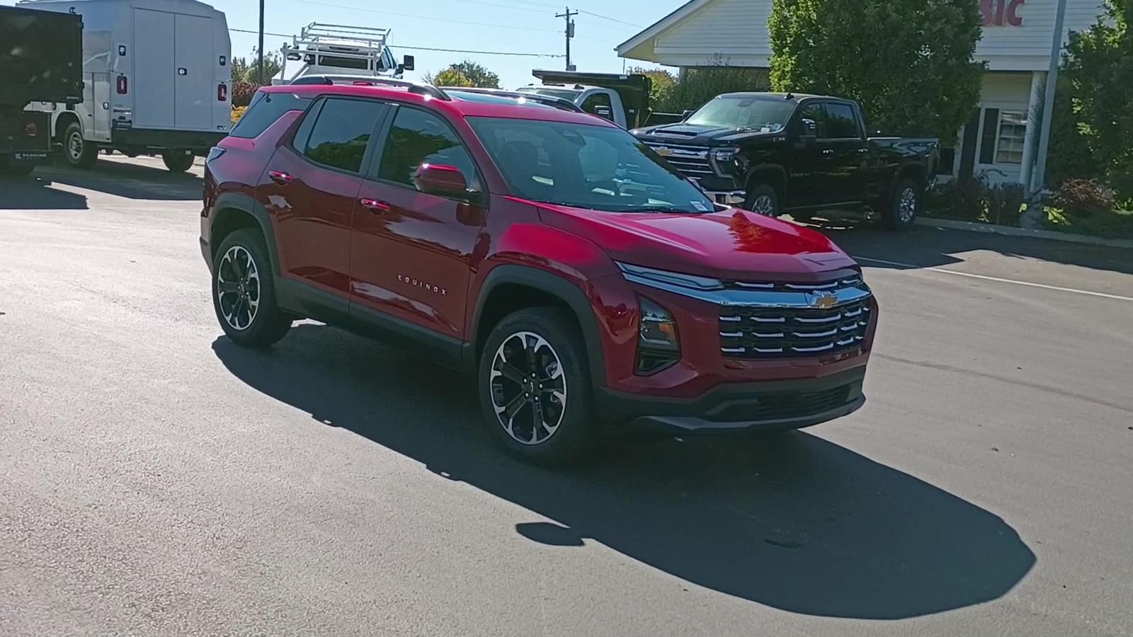 2026 Chevrolet Equinox LT photo 3