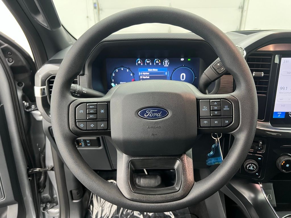 2025 Ford F-150 STX photo 17